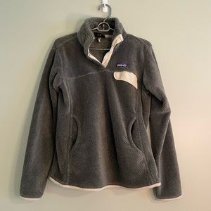 grey and cream patagonia pullover fleece